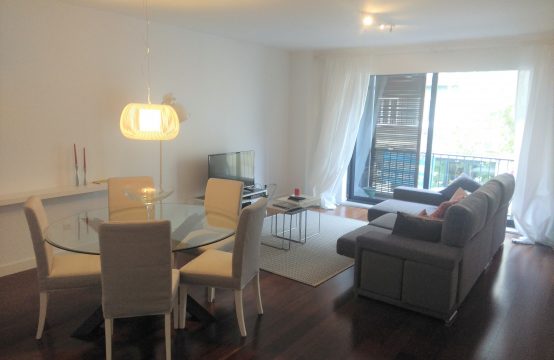CC350LX Apartamento T2 com Garagem e Arrecadação para arrendamento na Rua Luciano Cordeiro