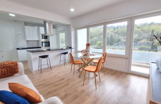 CC441LX Apartamento T3 com Varanda e Mobilado para venda em Benfica, próximo do Califa e CC Fonte Nova.